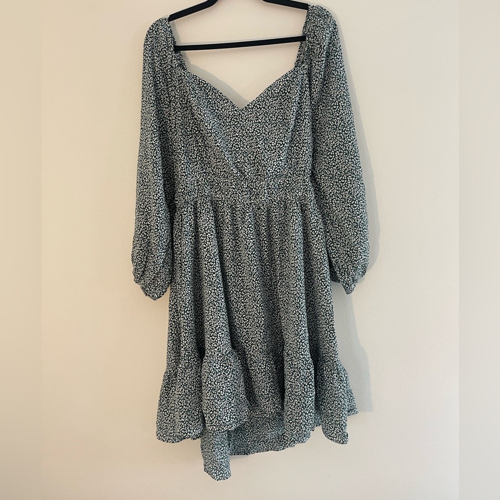 Sbetro Green Open Back Quarter Sleeve Dress